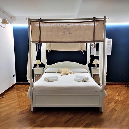 La Casa Di Ilde Al Duomo - Ortigia Holidays Сиракуза Екстериор снимка