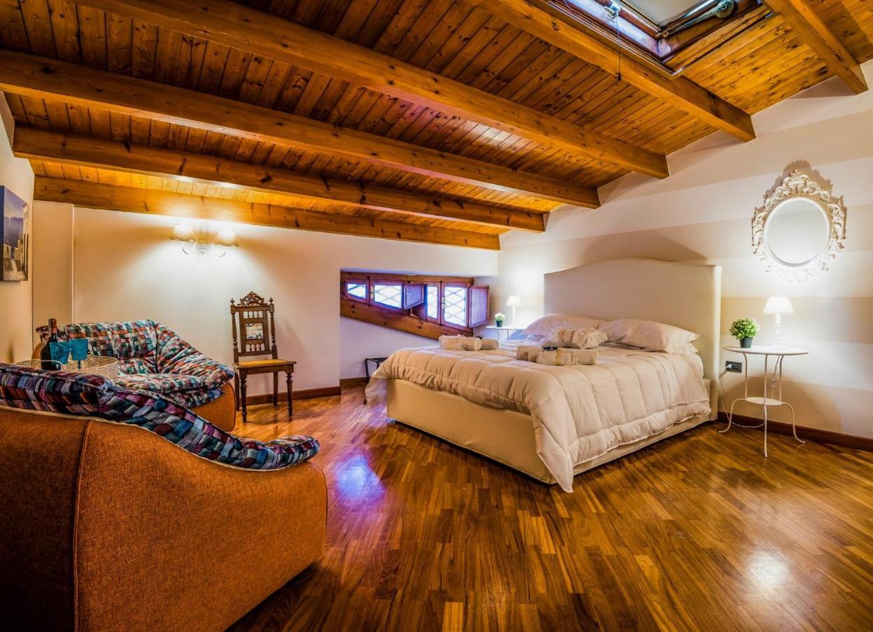 La Casa Di Ilde Al Duomo - Ortigia Holidays Сиракуза Екстериор снимка