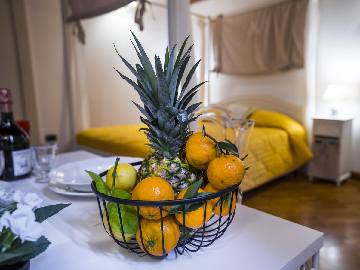 La Casa Di Ilde Al Duomo - Ortigia Holidays Сиракуза Екстериор снимка
