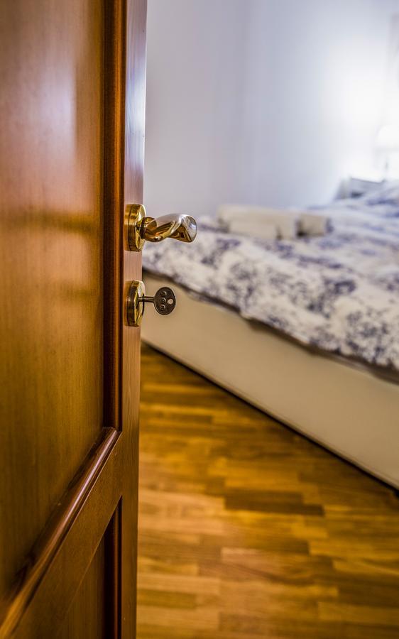 La Casa Di Ilde Al Duomo - Ortigia Holidays Сиракуза Екстериор снимка