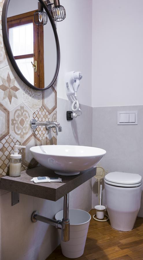 La Casa Di Ilde Al Duomo - Ortigia Holidays Сиракуза Екстериор снимка
