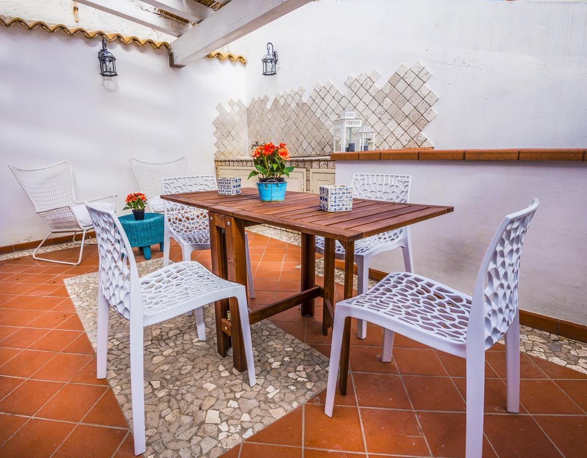 La Casa Di Ilde Al Duomo - Ortigia Holidays Сиракуза Екстериор снимка