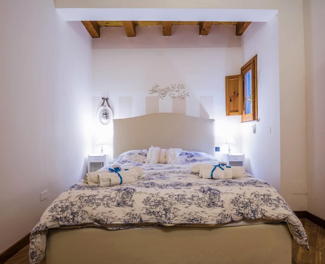 La Casa Di Ilde Al Duomo - Ortigia Holidays Сиракуза Екстериор снимка